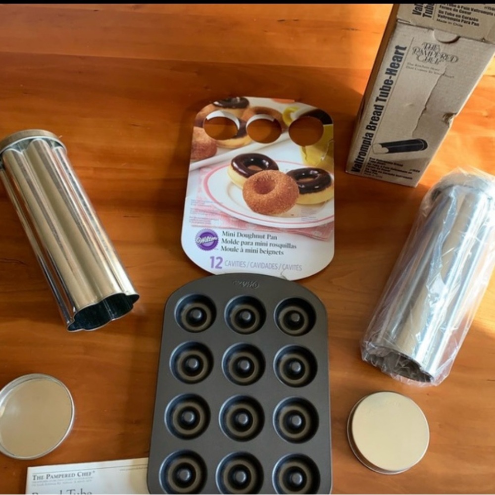 3 Baking Pans - The Pampered Chef & Wilton